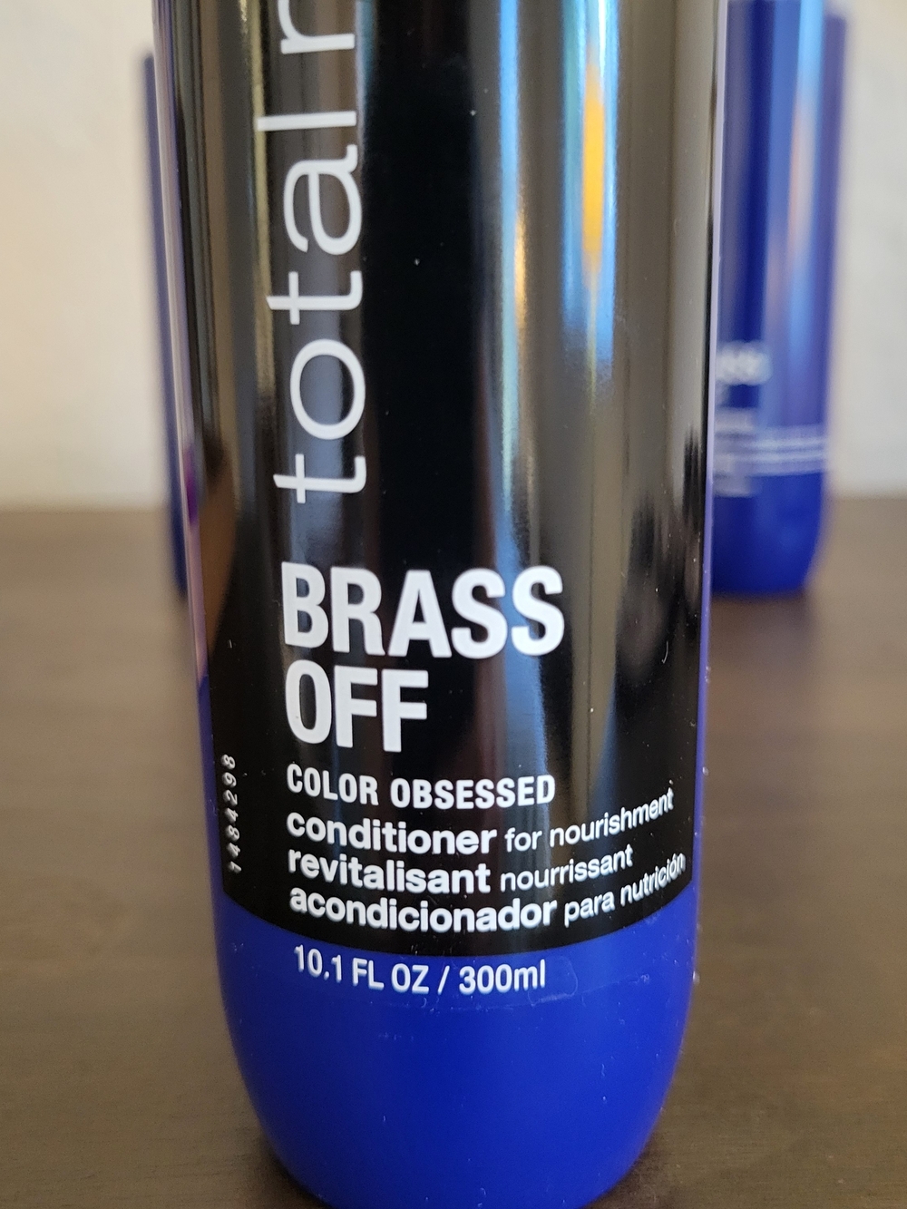 Matrix Total Results Brass Off Blue Shampoo, Conditioner & Leave in Spray - Picture 3 of 4